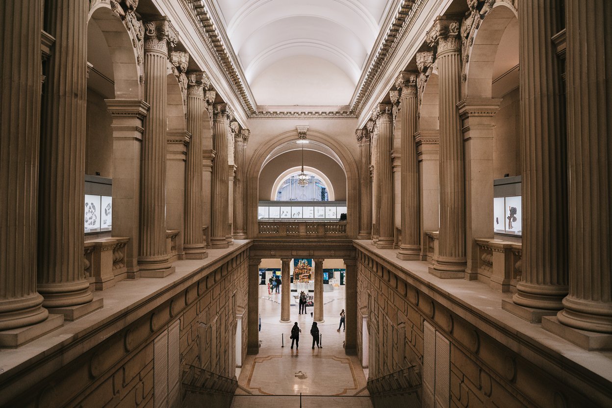 The Metropolitan Museum of Art (The Met) in New York City, located on the edge of Central Park, offers an expansive collection spanning over 5,000 years of global culture. Highlights include European masterpieces by Rembrandt, Monet, and Van Gogh, the Temple of Dendur, and modern art by Picasso, Pollock, and Warhol